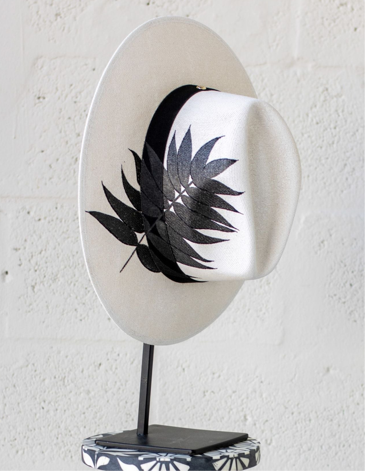 Palmita Black Metallic